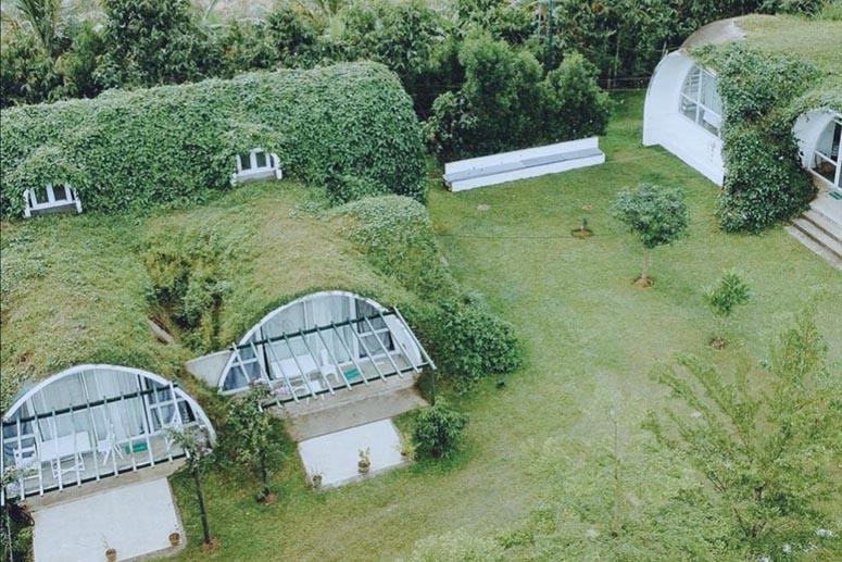 Hobbitoninspired Airbnb near Manila Lahluna Bed & Breakfast in Silang